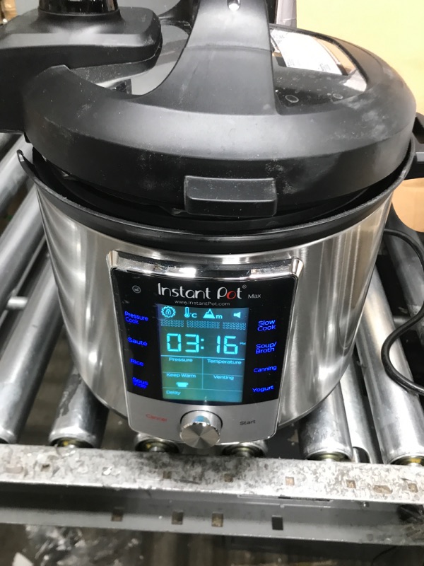 Photo 4 of **SEE NOTES**
Instant Pot Max 6 Quart Multi-use Electric Pressure Cooker with 15psi Pressure Cooking, Sous Vide, Auto Steam Release Control and Touch Screen 6QT Max