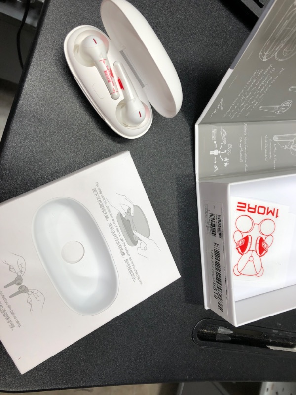 Photo 1 of 1MORE ComfoBuds Pro Wireless Earbuds Active Noise Cancelling, ANC in Ear Bluetooth Headphones, 13.4mm Driver, Multi Modes, 6 Mics for Clear Call, Fast Charge, Earphones Bluetooth Wireless, White