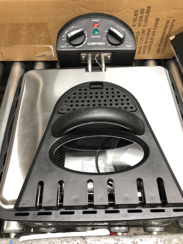 Photo 2 of *** POWERS ON *** Chefman 4.5 Liter Deep Fryer w/Basket Strainer, XL Jumbo Size, Adjustable Temperature & Timer, Perfect for Fried Chicken, Shrimp, French Fries, Chips & More, Removable Oil-Container, Stainless Steel