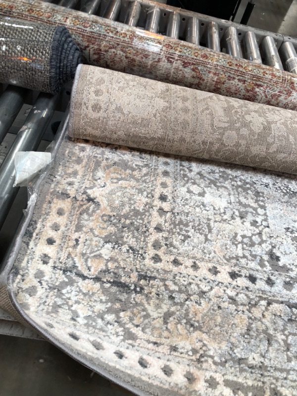 Photo 2 of ***USED,DIRTY**
 II Lucia Collection LUC-01 Grey / Sunset, Transitional 6'-8" x 8'-8" Area Rug 6 ft 8 in x 8 ft 8 in Grey / Sunset