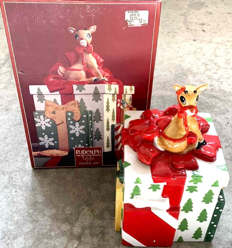 Photo 1 of $59 LENOX RUDOLF YHE RED NOSED REINDEER COOKIE JAR