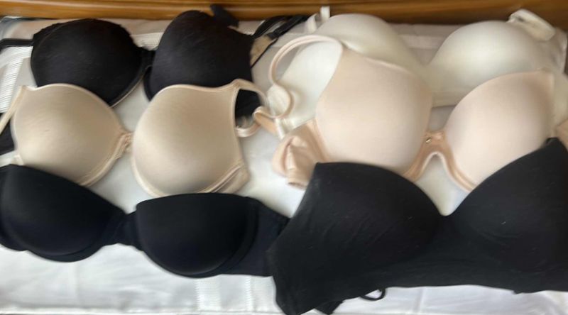 Photo 1 of 6 BRAS 34 and 36 C SOMA, MAIDENFORM AND VICTORIAS SECRET