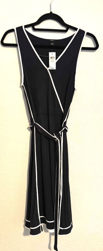 Photo 1 of ANN TAYLOR BLACK DRESS WITH WHITE PIPING SIZE XSP $98