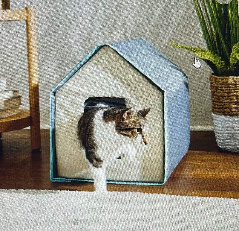 Photo 1 of NEW FRISCO UNHEATED CAT HOUSE 18.5 x 14.5 x 16.5 inches