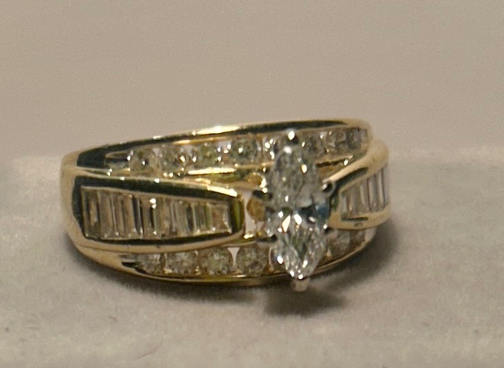 Photo 1 of 14K YELLOW GOLD w 0.60 MARQUEE DIAMOND 1.25 cwt DIAMONDS TOTAL 2cwt RING SIZE 6 3/4 7G #19