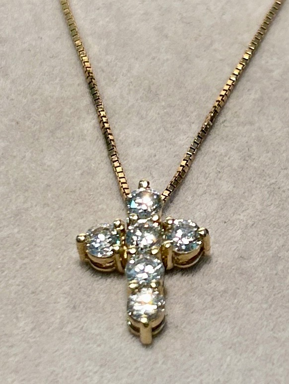 Photo 1 of 14K YELLOW GOLD CHAIN w 14K GOLD CROSS PENDANT 1.25 cwt DIAMONDS 5 TTL G OVERALL LENGTH 19” #9