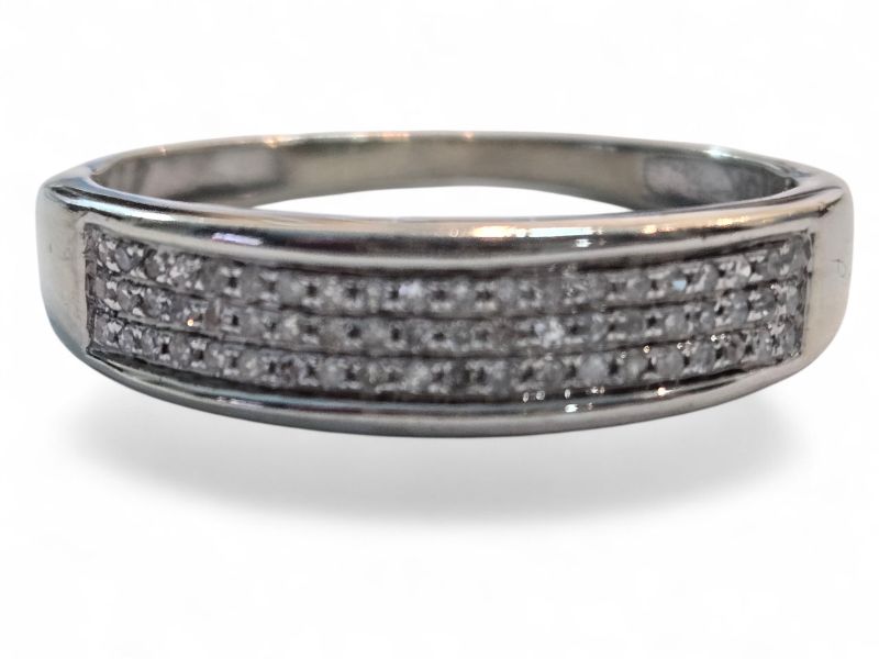 Photo 1 of 10K WHITE GOLD .50ctw DIAMOND BAND RING 2.3G SIZE 8 1/2  #39