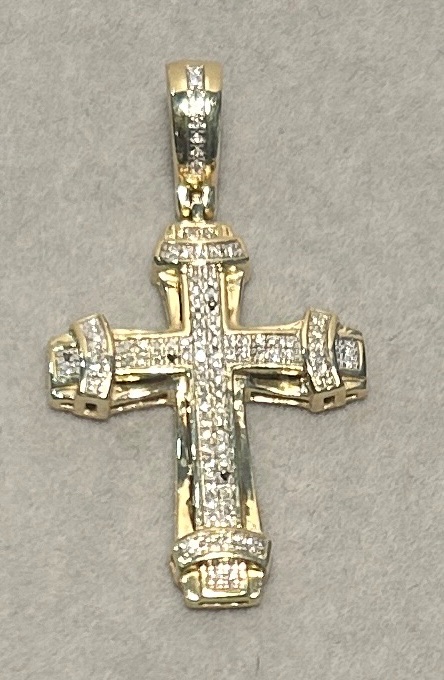 Photo 1 of 10K YELLOW GOLD 0.25ctw DIAMOND CROSS PENDANT 3.6G OVERALL SIZE 1 1/2” #38