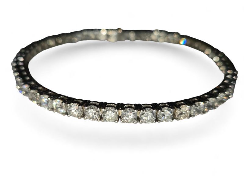 Photo 1 of 14K WHITE GOLD. W 7.5cwt DIAMOND TENNIS BRACELET 12.5 TTL G #5 EST VALUE $40,250