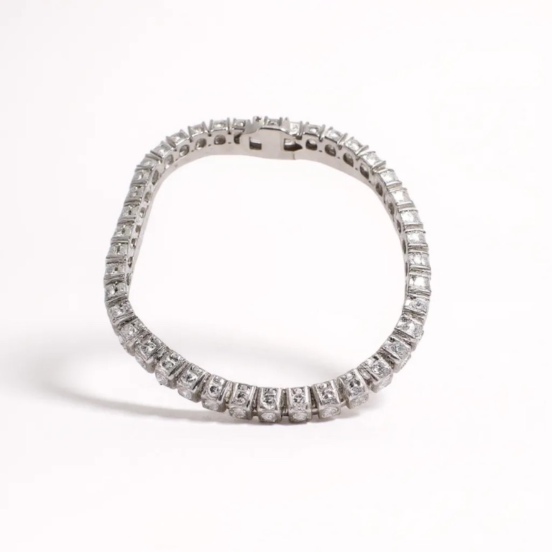 Photo 1 of 14K WHITE GOLD. W 7.5cwt DIAMOND 7" TENNIS BRACELET 12.5 TTL G  #5 
