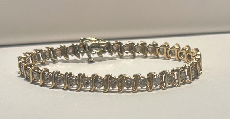 Photo 1 of 14K YELLOW GOLD w 5.25cwt DIAMONDS TENNIS BRACELET 16 TTL G   LENGTH 7”  #11