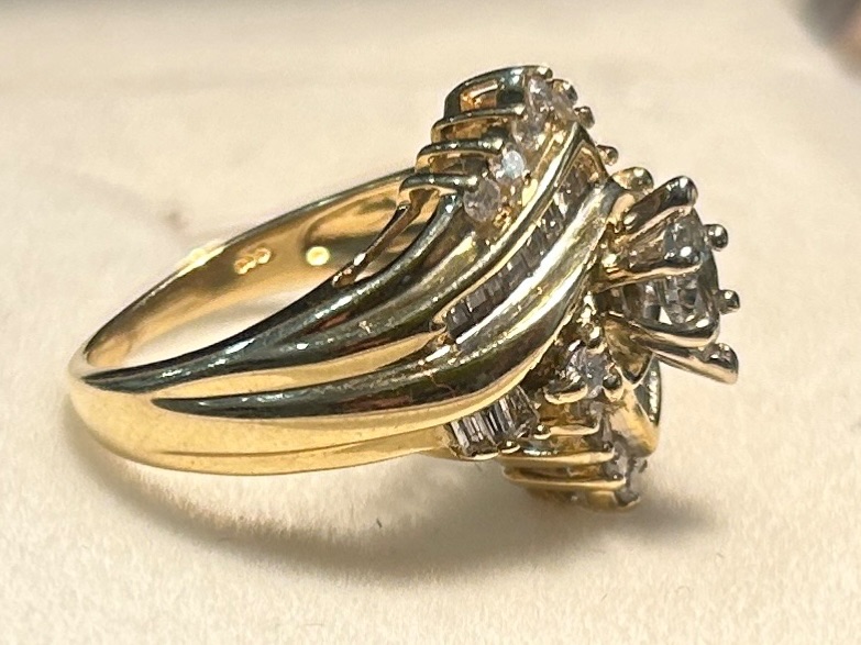 Photo 1 of 14K YELLOW GOLD w 1cwt DIAMOND RING 7.5G SIZE 6 #8