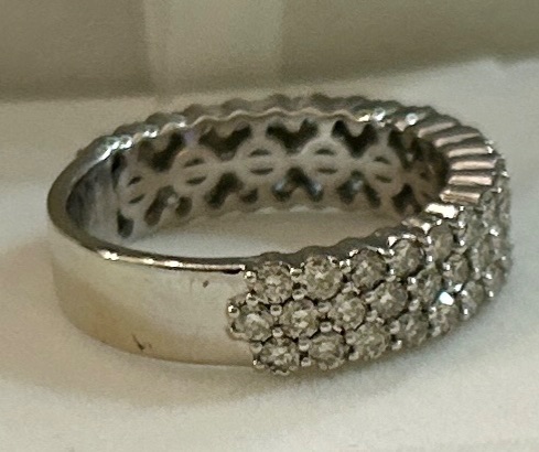 Photo 1 of 10K WHITE GOLD 2ctw DIAMOND RING 5G SIZE 8 1/2 #35