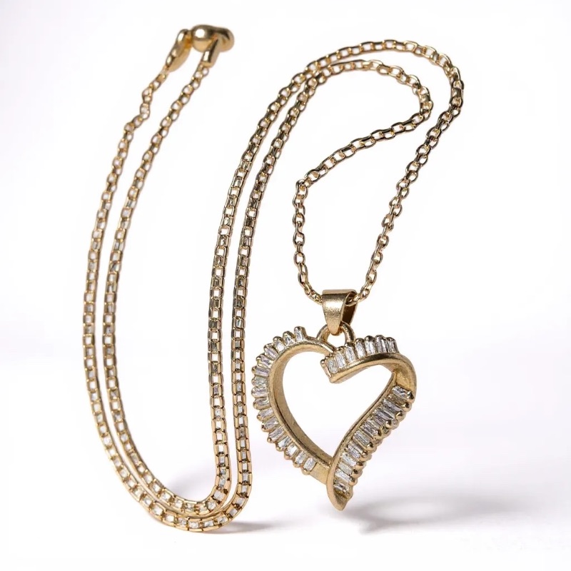 Photo 1 of 14K YELLOW GOLD w 2cwt DIAMOND HEART PENDANT NECKLACE 8 TTL G, CHAIN 19 1/2” #18A