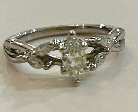 Photo 1 of 14K WHITE GOLD w 0.50cwt CENTER MARQUEE DIAMOND &  0.20ctw SIDE DIAMONDS RING 5G SIZE 5 1/2 #26