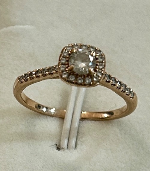 Photo 1 of 14K ROSE GOLD 1cwt DIAMOND RING 2G #24