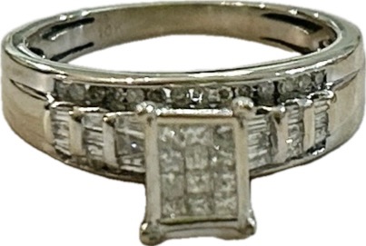 Photo 1 of 10K WHITE GOLD 1cwt DIAMONDS 3.4G RING SIZE 6 #40