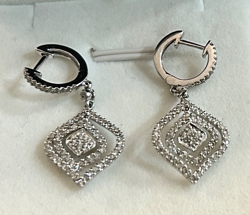 Photo 1 of 14K WHITE GOLD w 0.75cwt DIAMOND DANGLE EARRINGS 5 TTL G #10