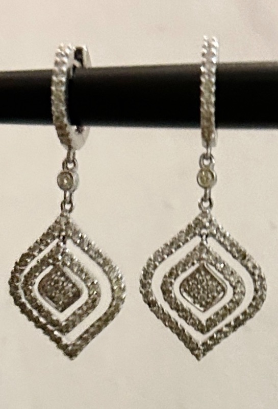 Photo 1 of 14K WHITE GOLD w 0.75cwt DIAMOND DANGLE EARRINGS 5 TTL G #10