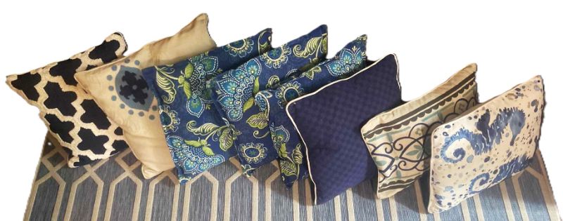 Photo 1 of 8-TOSS PILLOWS & OUTDOOR RUG 30” x 70”