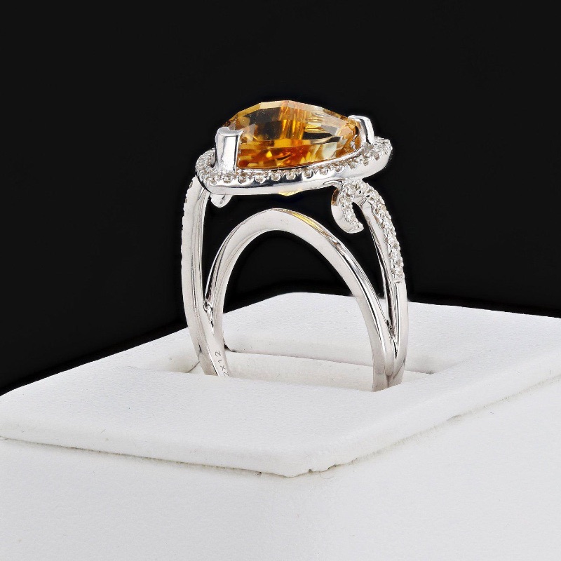 Photo 2 of 14K White Gold Citrine & Diamond Heart Ring W MSRP Appraisal (Approx. Size 6-7)  RN027737