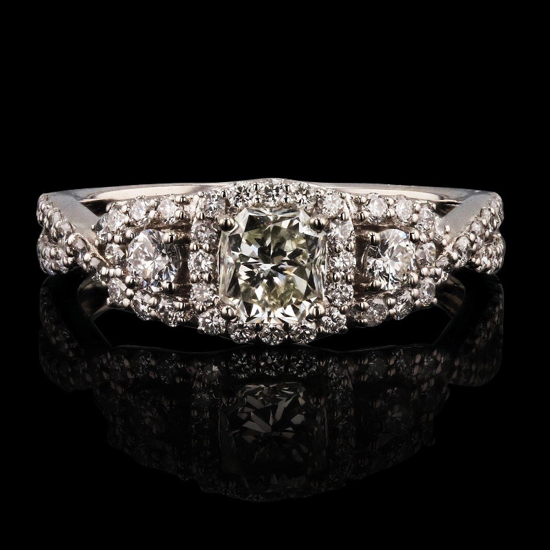 Photo 1 of 14K White Gold .70 ct Center Diamond Ring W. MSRP Appraisal (Approx. Size 6-7) RN028809