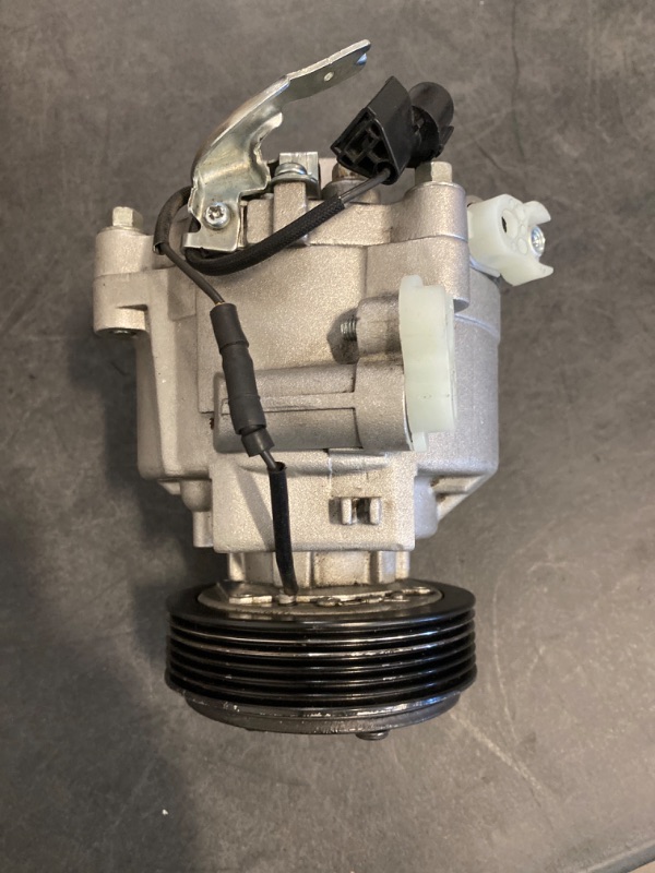 Photo 2 of A/C AC Compressor For Mitsubishi Lancer & Outlander (Sport) 2.0 2.4 3.0 7813A405 Air Conditioner Compressor with Clutch