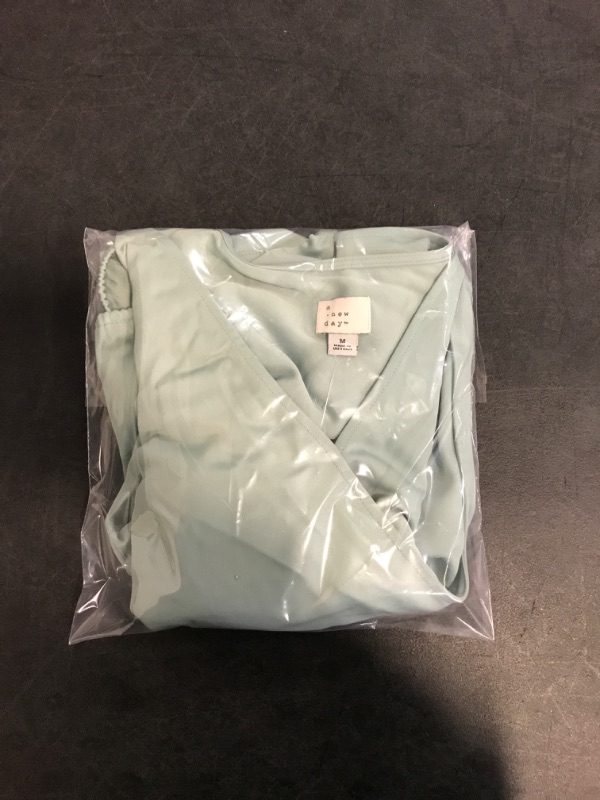 Photo 1 of Medium Teal Long Sleeve Dress Shirt