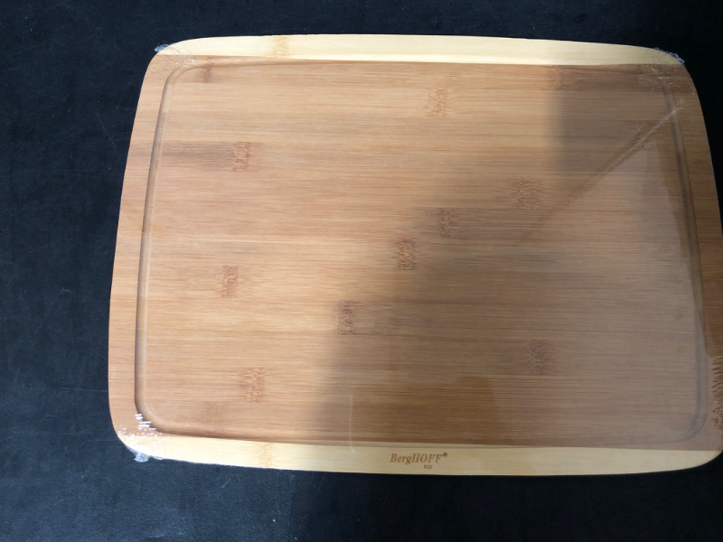 Photo 2 of BergHOFF Bamboo Rectangle 15.7X11.8" Cutting Board
