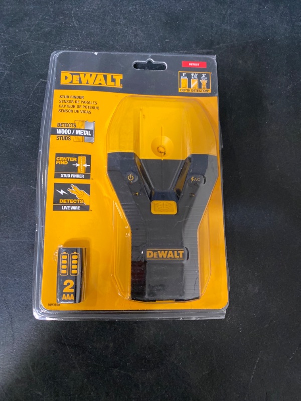 Photo 2 of DEWALT 1-1/2 in. Stud Finder
