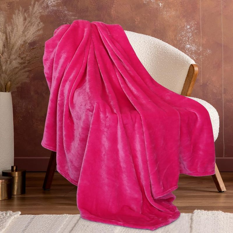 Photo 1 of Fleece Pink Throw Blanket for Couch Cozy Soft Throws Lightweight Fall Fuzzy Couch Chairs Sofa Bedroom Living Room 50x70 inch Boys Girls Adults Student
