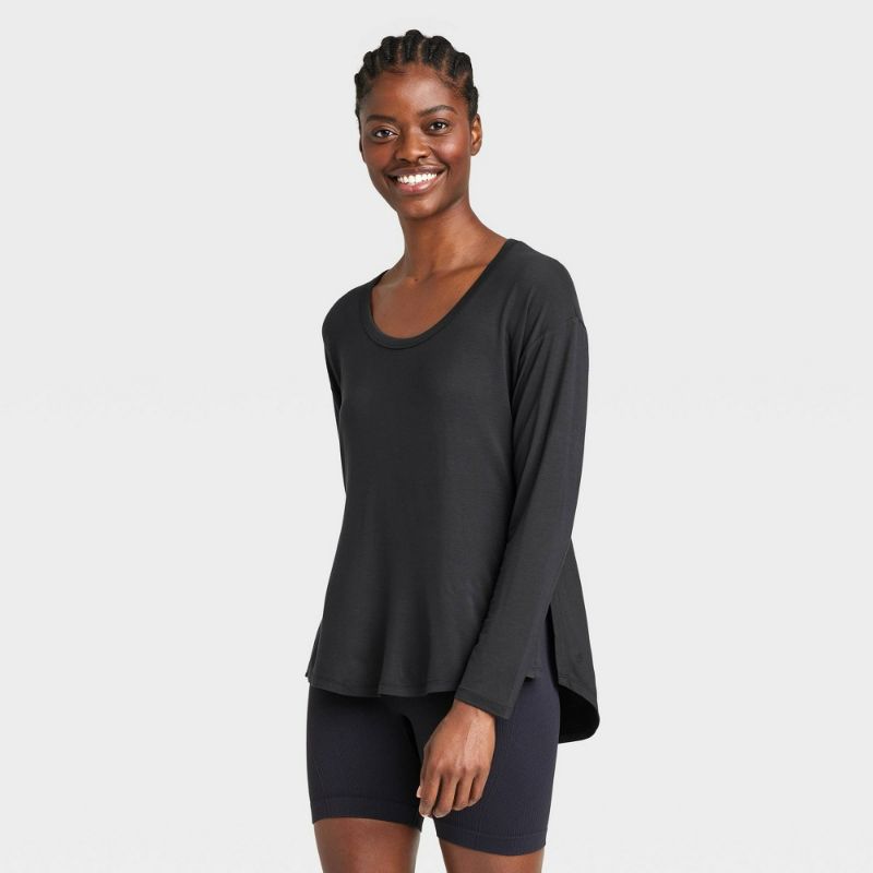 Photo 1 of XL Women's Side Slit Long Sleeve Top - All in Motion™ Black 
