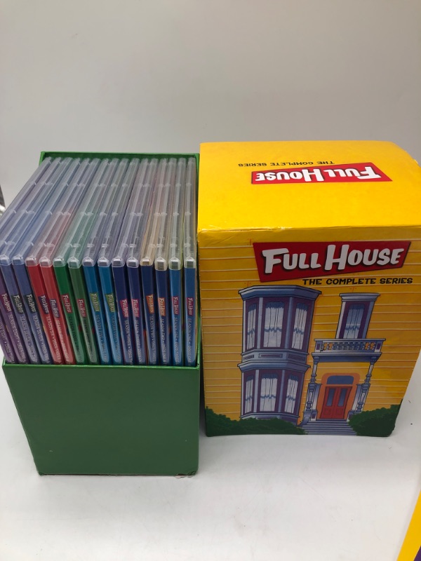 Photo 2 of Full House: The Complete Series Collection