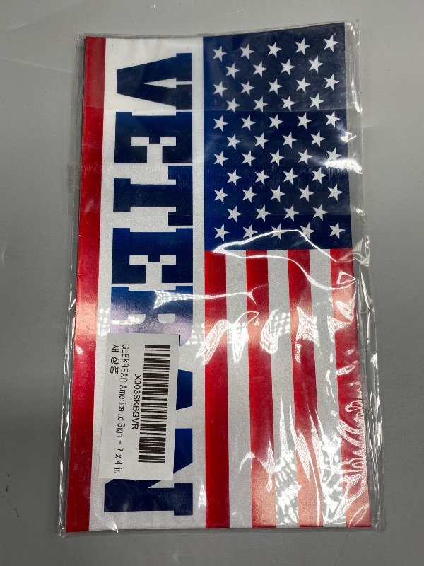 Photo 1 of GEEKBEAR American Flag Veteran Car Magnet (3 Pack) - Reflective Waterproof Magnetic Sign - 7 x 4 in