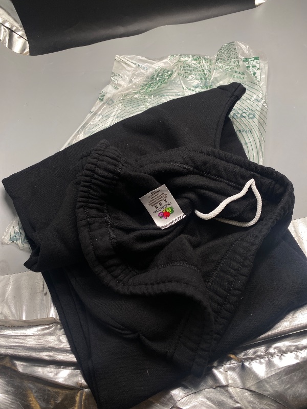 Photo 1 of XLARGE Fruit of the Loom Eversoft Fleece Elastic Bottom Sweatpants with Pockets, Relaxed Fit, Moisture Wicking, Breathable