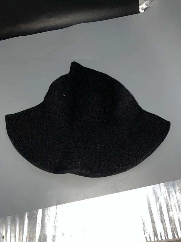 Photo 1 of Halloween Witch Hat for Women Wide Brim Foldable Halloween Wool Hats for Party Cosplay Costume Accessory
