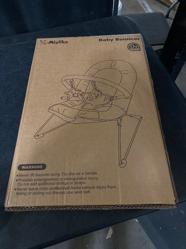 Photo 1 of FACTORY SEALED** Q-MIULIKE Portable Baby Bouncer Chair with 3 Plush Toys, Soft Fabric, 0-9moths, <20lbs, Neutral Design