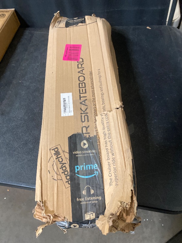 Photo 1 of  Complete Skateboard - Pro Style Quality - Maple 7-Ply Deck, Aluminum Trucks, Urethane Wheels, Precision Bearings - The Perfect Beginners First Board
