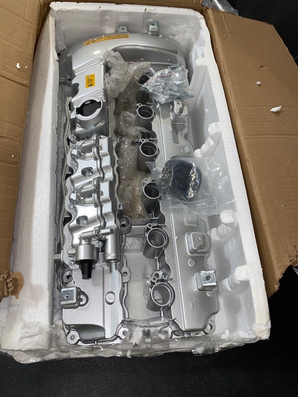 Photo 1 of Upgraded Aluminum Engine Valve Cover with Gaskets 11127565284 Replacement For BMW 135I 335I 535I 740I 740Li M2 M235i M240i L6 Z4 X6 N54 Turbo 3.0L Valve Cover Kit Replace 264-936, 264936, 7565284
