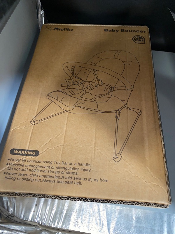 Photo 1 of FACTORY SEALED** Q-MIULIKE Baby Bouncer Seat Infant Seat Non-Slip Feet 3-Point Harness for Newborn 0-9 Months Up to 20lbs?Little Giraffe?
