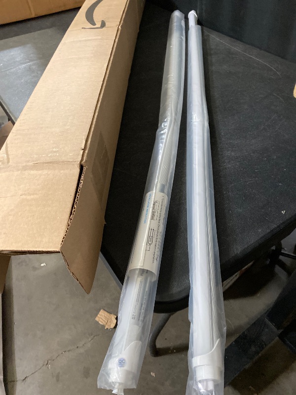 Photo 1 of 4FT 48 Inch LED Replacement for Fluorescent Tube Light, Dual Ended F32T8/F40T12 Bulb, 18W 5000K 2520lm, Ballast Compatible or Bypass, 1-10V Dimmable, DLC&UL Listed, Type A+B-2 Pack
