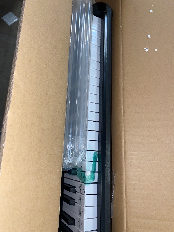 Photo 1 of 88 Key Piano Keyboard Beginner Electric Digital Piano with Full Size Semi Weighted Keys,Sustain Pedal, Power Supply, Stand, Carrying Case,Headphones
