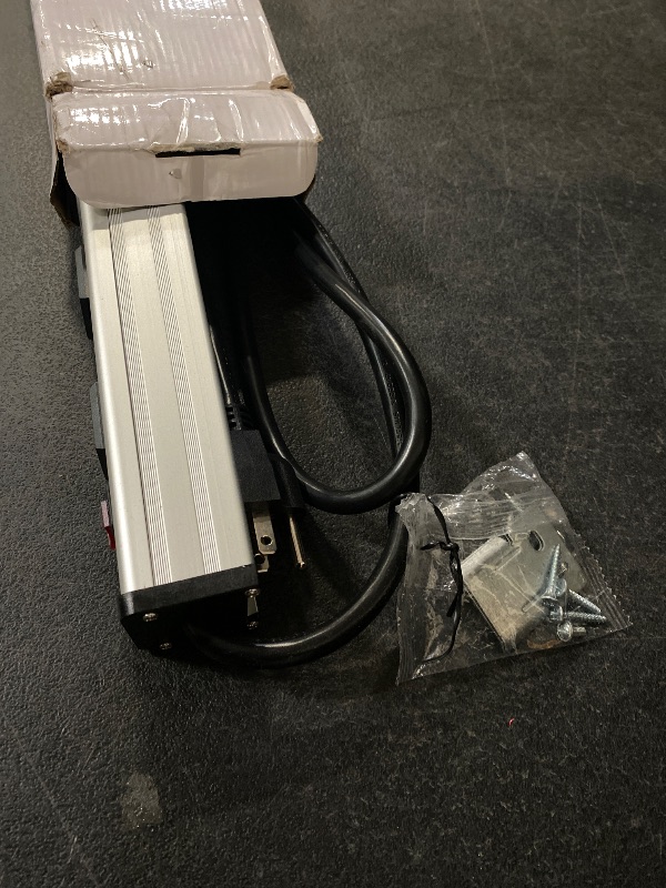 Photo 1 of 12 Outlets Metal Power Strip,Mountable Heavy Duty Power Strip with 6FT Long Extension Cord with Circuit Breaker,15A 125V 1875W, ETL Listed
