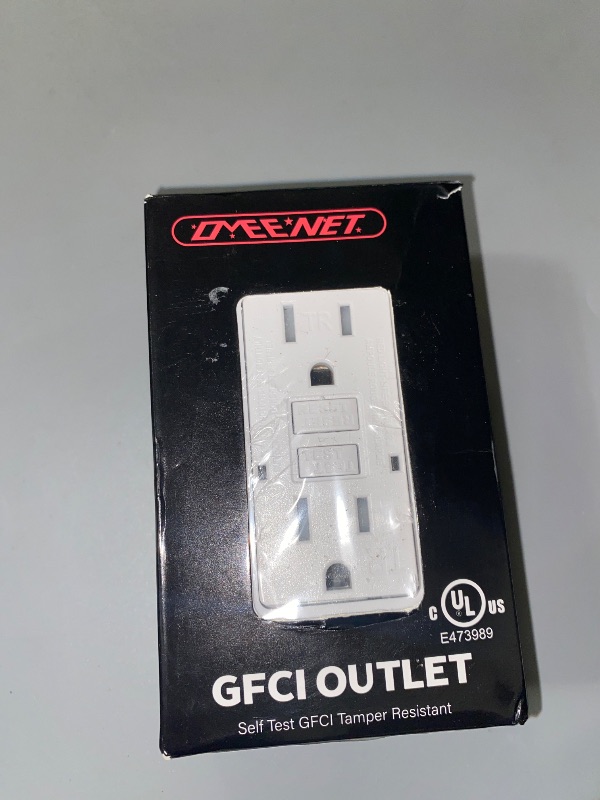 Photo 1 of OMEENET GFCI Outlet, Tamper-Resistant Outlets, UL Listed Self Test GFI Receptacle with 2 LED Indicator, 15 Amp, White (1 Pack)