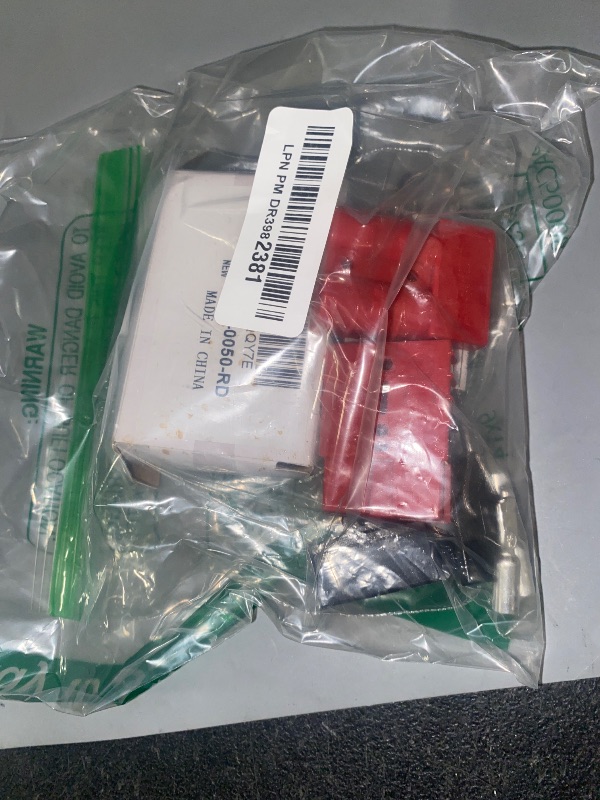 Photo 1 of HYCLAT 6-10 Gauge Wire Connectors, 50A Battery Quick Connect Disconnect 12V-36V Powerpole for Car Bike ATV Winches Lifts Motors More Red 2 Pcs