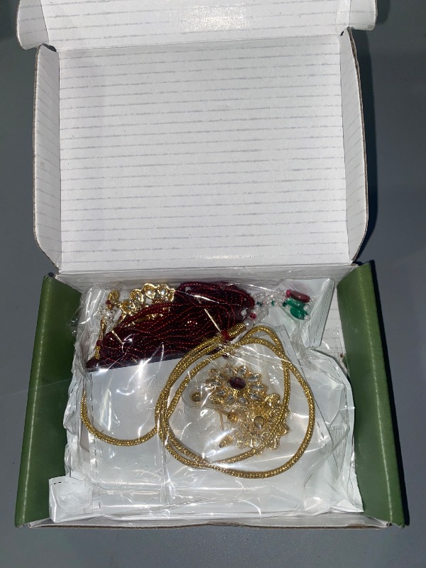 Photo 1 of I Jewels Indian BollywoodGold Plated Light Weighted Beaded Floral Choker Jewelry Set Encased With Faux Kundan Along with Earrings for Women (ML228) (Dark Maroon)