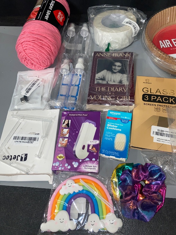 Photo 1 of LOT OF 17 MISCELLANEOUS ITEMS