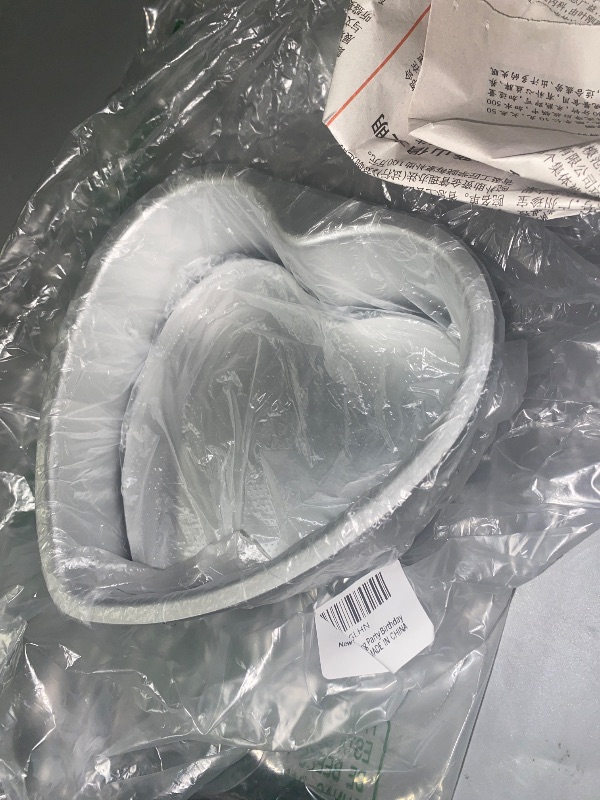 Photo 1 of HOMOMSAE Heart Shaped Cake Pans 2PCS, 8 & 6 inch Aluminum Deep Springform Cake Pan Set with Removable Bottom DIY Baking Mold Tool for Valentines Wedding Party Birthday