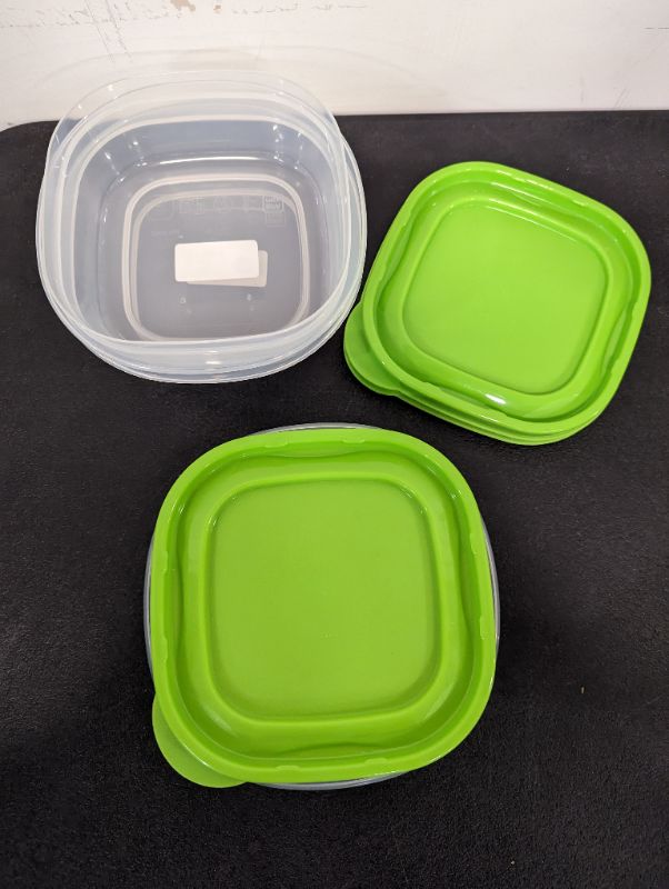 Photo 2 of Food Lion - 3 Pack - Storage Containers w/Lids (Green) - Square, 3.1C