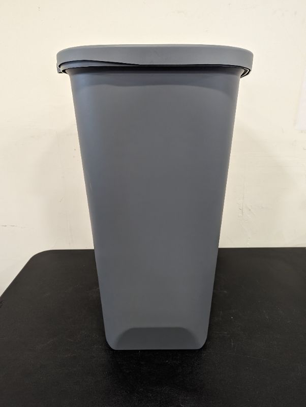 Photo 4 of Glad Kitchen Trash Can | Large Plastic Waste Bin with Odor Protection of Lid | Hands Free with Step On Foot Pedal and Garbage Bag Rings, 20 Gallon, Grey
